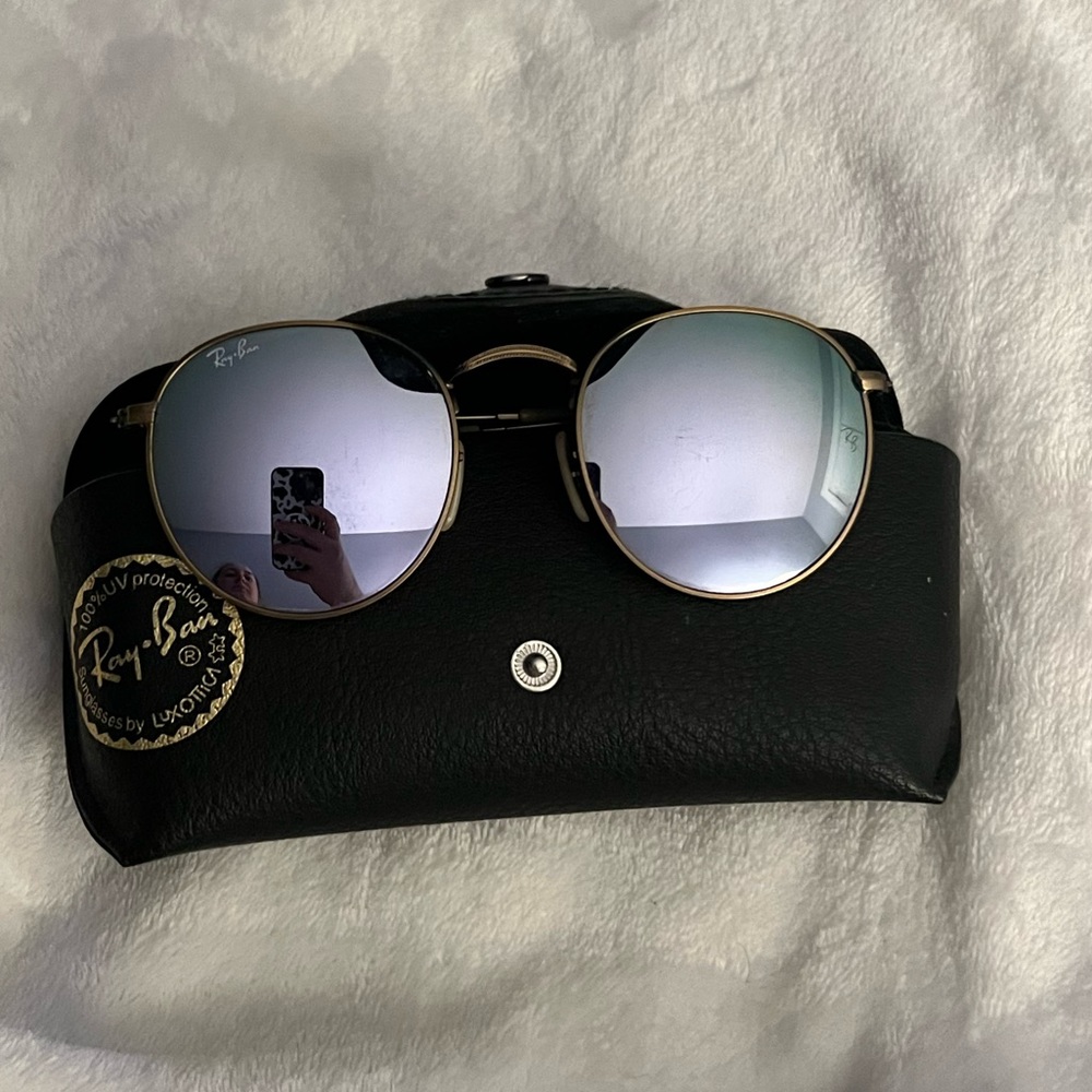Authentic Lilac Ray Ban Round Metal